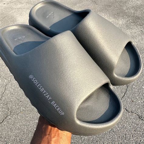 yeezy slides champs